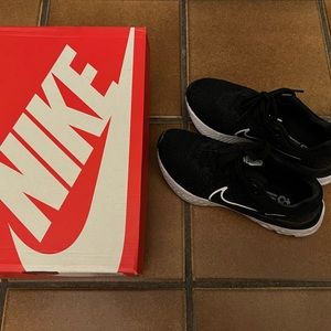 NIKE React Infinity Run FlyKnit 3 Running Shoes in Women's 6 Black/White